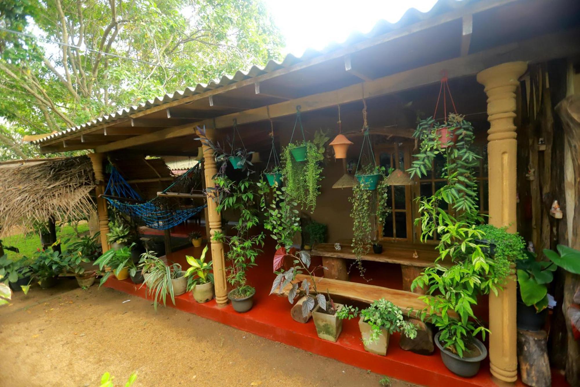 Dinna Nature Hostel Sigiriya Eksteriør bilde
